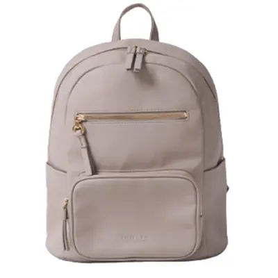 画像：ベージュのリュック